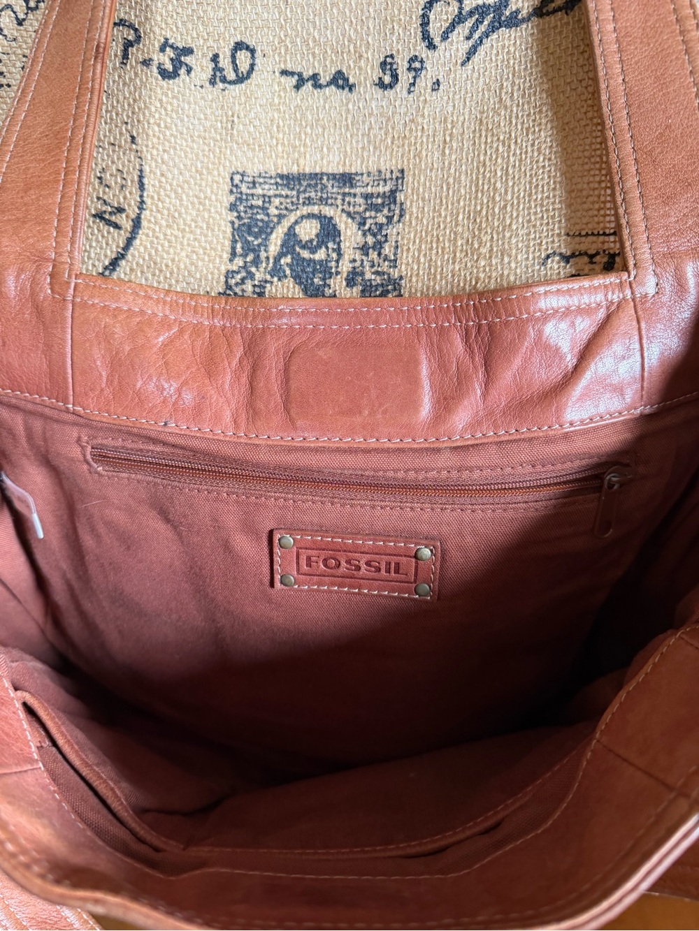 Fossil Chestnut Brown Leather Messenger Tote/Purse. Soft leather. Vintage Y2K - Picture 7 of 11